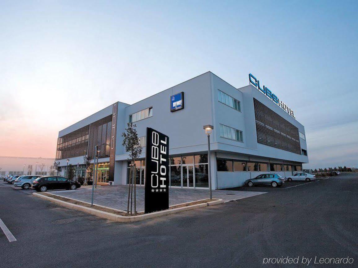 Hotel Cube Rávena Exterior foto