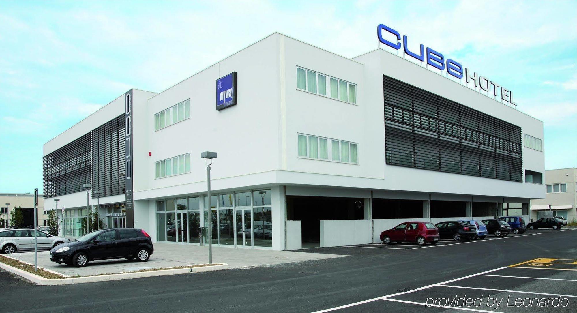 Hotel Cube Rávena Exterior foto